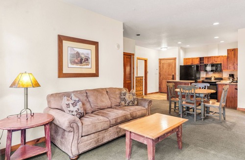 Peak 9 Condo | New! Cozy Condo Base of Peak 9, Downtown.