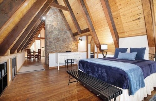 Twin Lakes Cabin | New Listing! Outdoor Lover’s Retreat | 7 Private Acres | Deck | Fireplace
