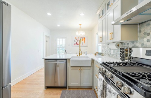Spanish Fork House | New Remodel · Main Floor Master · Soaking Tub · Stocked Kitchen · Private Yard
