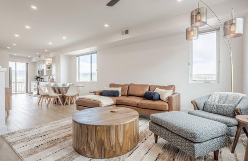 Grand Junction House | NEW! Riverfront Escape: Luxury Townhome w/BBQ