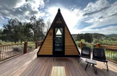 Orderville Cabin | NEW! Unique Modern Glamping Chalet #1
