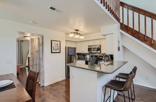 Meadow Hills Condo | New! Urban Oasis - Pool Access - Fireplace - 31 Day Rental