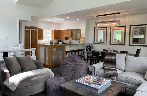 Beaver Creek House | NEWLY remodeled Modern Mountain Retreat in The Meadows