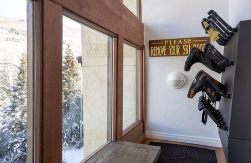 Vail Condo | Newly Renovated 4 Bedroom/3 Bathroom Luxury Penthouse in Vail Village