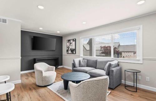 Springfield Apartment | Newly Renovated Unit in Central Spfld #204