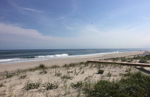 West Hampton Dunes House | OCEANFRONT HAMPTONS GEM