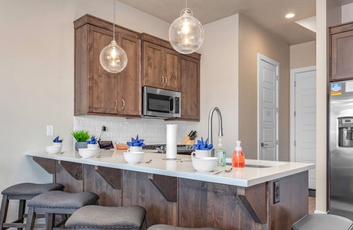 Santa Clara House | Ocotillo Springs Resort 63 | Sleeps 12, Private Hot Tub with BBQ, Ping Pong, and Resort Amenities