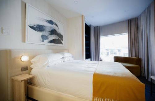 Little Portugal Hostel | Ode