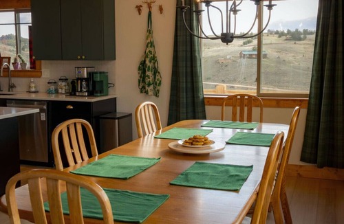 Indian Mountain House | Off-Grid Mountain Cabin w/Deck & Divide Views