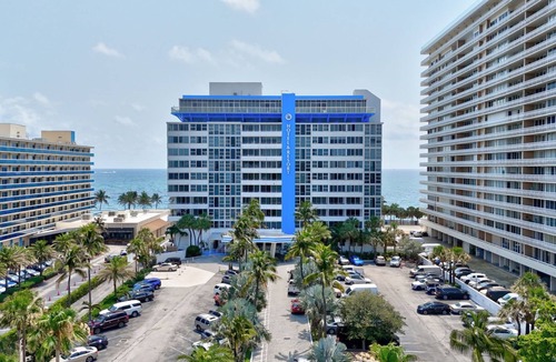 Galt Mile Apartment | One-Bedroom Suite Ocean Property