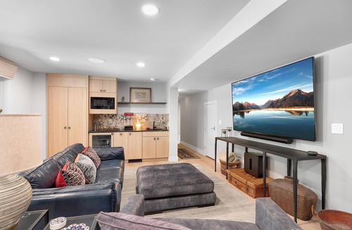 Sandy House | Organic-Modern Garden Suite/Sauna, Gym, & Patio/Wasatch Mountains
