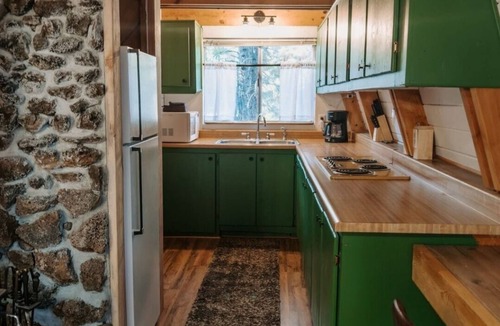 Meadow View Heights Cabin | Our Place on Ridge Peaceful, rustic cabin in Duck Creek