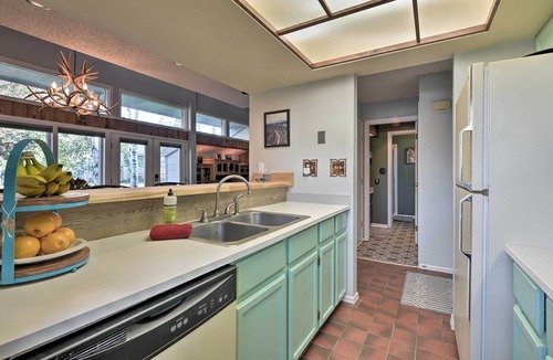 Pagosa Springs Apartment | Pagosa Springs 2-Story Loft Condo w/Deck & Views!