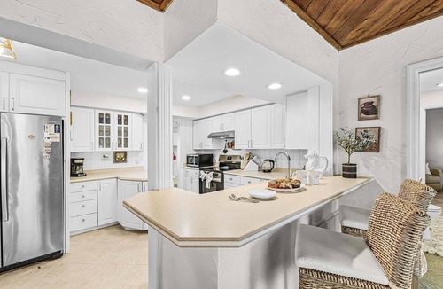 Caloosahatchee House | Paradise Found! Direct Gulf Access, Kayaks, Heated Pool, Hot Tub - Sky Palms Villa - Roelens