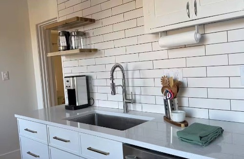 Cheesman Park Apartment | Park View Apartment at Humboldt House