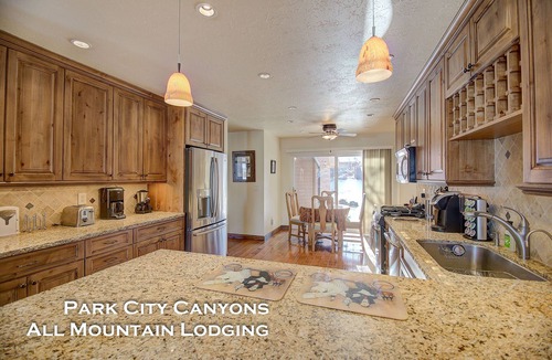 South Snyderville Basin House | Park West Town Home 1676 4 Bedroom 3.5 Bath with Private Hot Tub