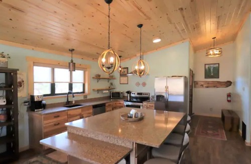 Torrey House | Peace, Privacy, Serenity and Panoramic Views from all windows. One of a Kind