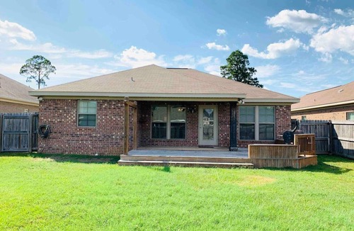 Dothan House | Peaceful 3BR/2BA Hidden Lake Home Near ACOM w/WiFi