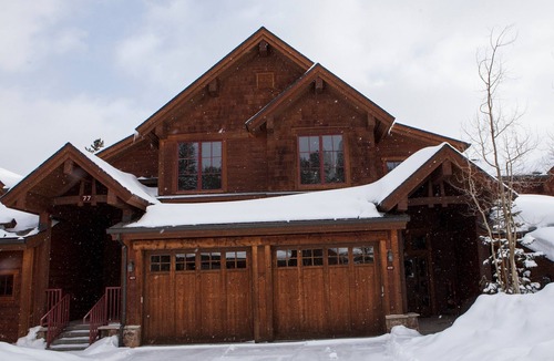 Peak 8 Condo | Peaceful and Comfortable 3 Bedroom Condo