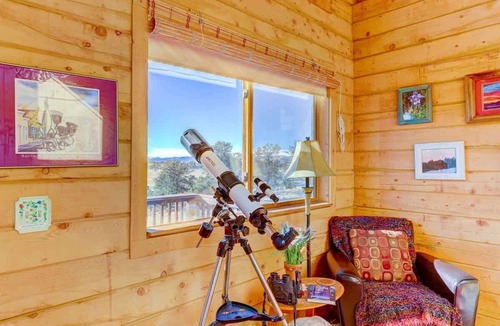 Como Cabin | Peaceful Mountain Escape with 35 acres to explore!
