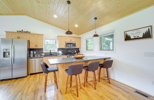 Purlear Cabin | Peaceful Purlear Vacation Rental w/Creek Access!