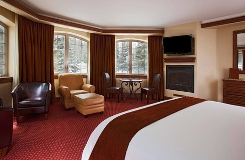 Vail Hotel | Perfect Getaway! Close to Eagle Bahn Gondola w/Hot tub and Parking!