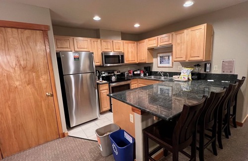 Peak 9 Condo | Perfect three bedroom three bath ski-in resort. 150 yards to Beaver Run lift