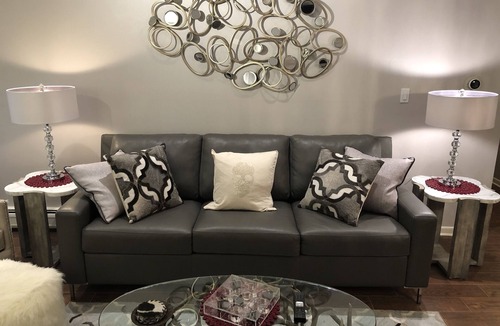 Downtown Condo | PERFECTLY LOCATED ASPEN CONDO! Walking distance to everything in Aspen!