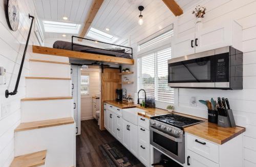 Apple Valley House | Pet-Friendly Basecamp Near Zion National Park