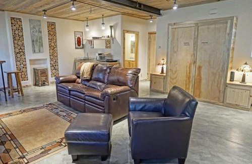 Grand Lake Apartment | Pet Friendly Studio Condo, High Quality Finishes