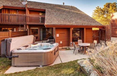 Cottonwood Heights House | Phenomenal Getaway w/Private Hot Tub, Mountain Views & Prime Location