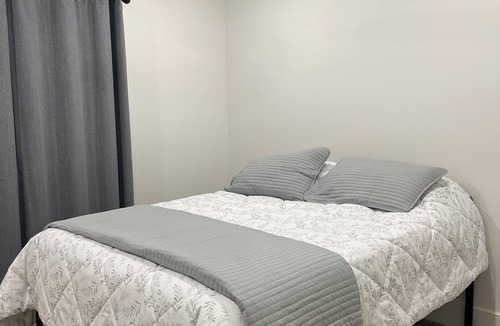 Salem Apartment | Pleasant 1-bedroom apartment with WiFi in charming Salem