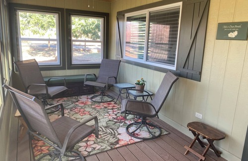 Stonewall Cottage | Pleasant 2-bedroom cottage in Weston perfect for a relaxing getaway