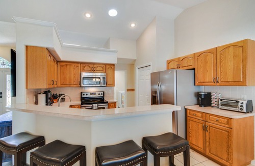 Ocala House | Pool Home Sleeps 11 Fenced Yard & Pet Friendly 12 min WEC Great Location