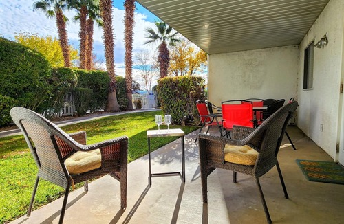 St. George Condo | Pool Side Paradise ! 2 bed, 2 Bath - Sleeps 8 !