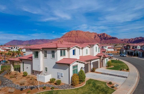 Santa Clara House | Poolside Villa | Air Hockey | Sleeps 18 | Arcadia #3