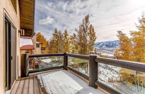 Summit Park House | Posh Park City Paradise - Designer Interior, Hot Tub, Game Room & Epic Deck