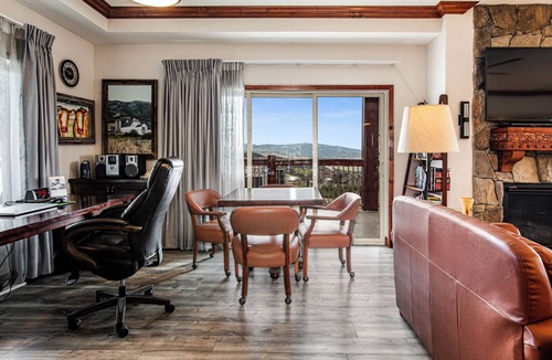 Park City Condo | PRESIDENTIAL SUITE; 4 King BR/Bth; Ski I/O; 1530nt Week/1700nt daily, Hot Tub