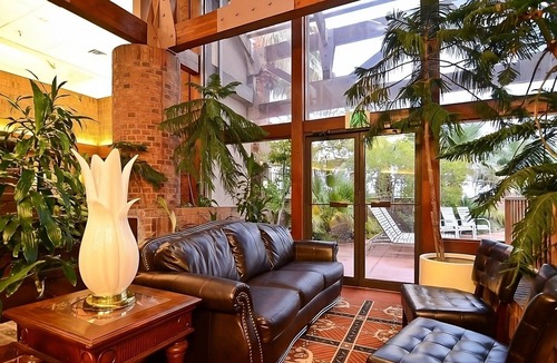 St. George Hotel | Prime Location! Onsite Pool, Free Parking, Breakfast!