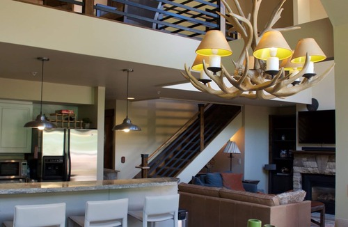 Mountain Village Condo | Prime Ski In/Ski Out Townhouse, Steps to the Village, Sleeps 8, License # 000976