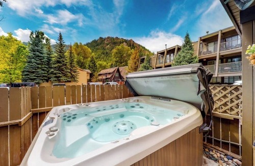 West End Apartment | Private balcony room on Main St - pool & hot tub - walk to lifts, dog-friendly