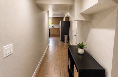 Sable Altura Chambers House | Private Basement Stay in Aurora