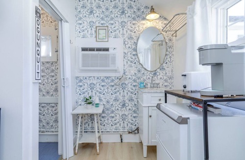 Ogunquit Cottage | Private Coastal Bungalow, Peaceful Stay, Walk to the Beach, Dining & Shops!