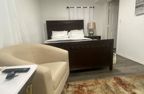 Sterling Hills Apartment | Private, Comfortable Basement Apartment