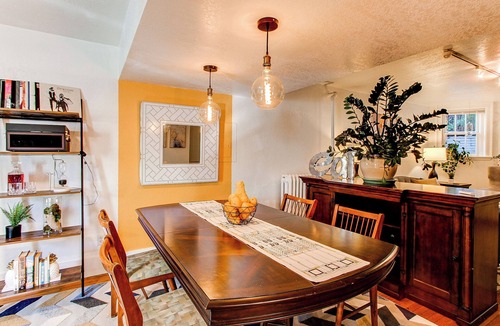 Capitol Hill Apartment | Private, Cozy and Quiet in the♥of Capital Hill