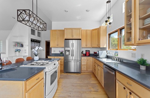 Missouri Heights House | Private mountain paradise, 20 acres, sleeps 14+ with fitness room