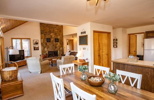 Pagosa Springs House | Private Pagosa Springs Retreat with Views, Hot Tub and Game Room