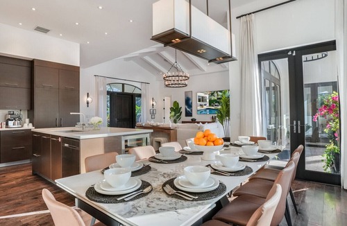 Nurmi Isles Villa | Private Waterfront Luxury Villa | Resort-Style Living & Privacy