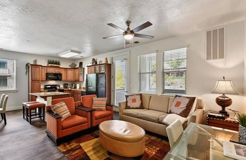 South Jordan Apartment | Quiet 2BR/2BA Near Hiking & Trails, Parks & Summer Fun – Spacious 1,300 Sq Ft