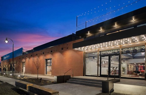 People's Freeway Hotel | Rafter Room at evo Hotel, Free Parking, Dogs are Welcome!
